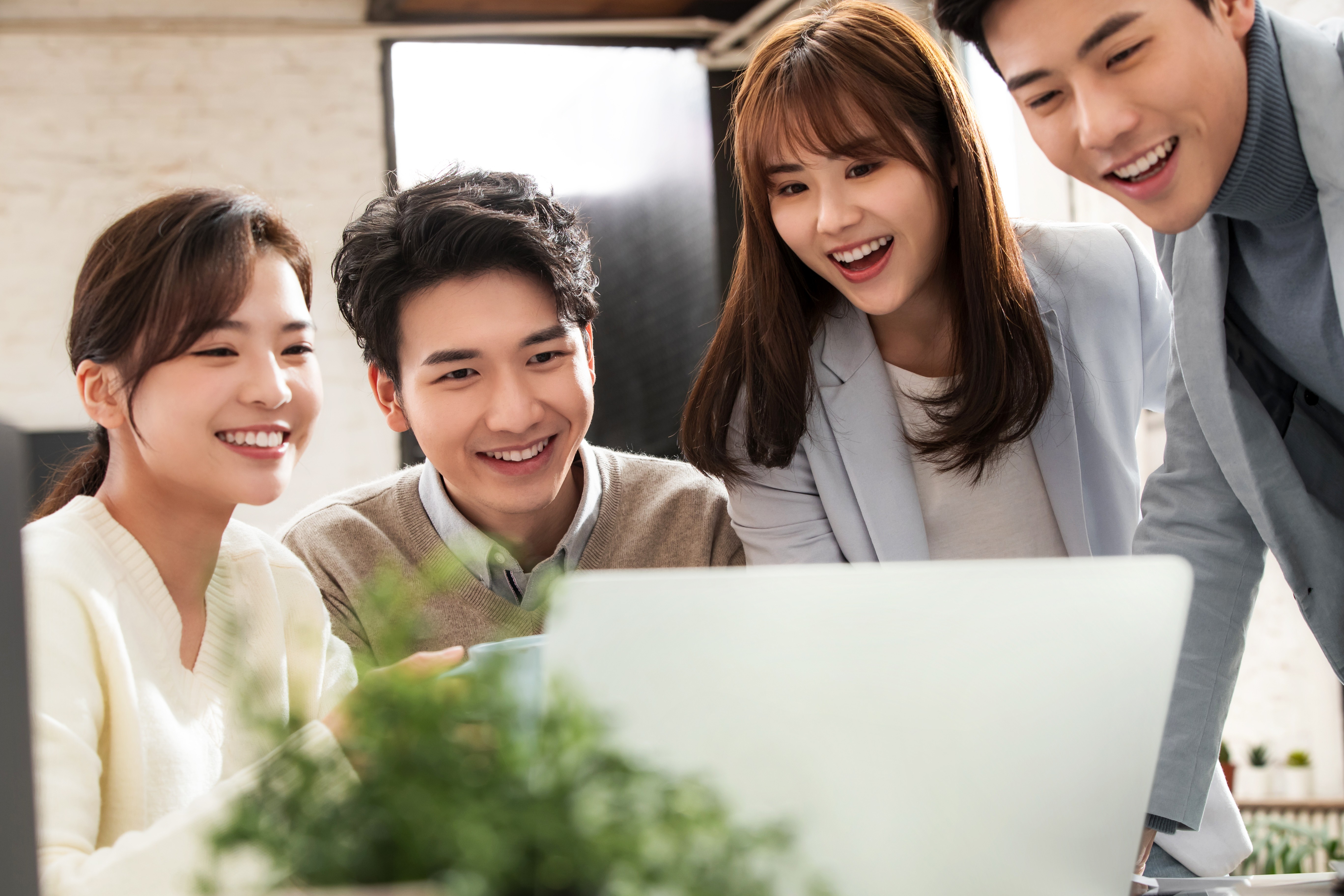 科技创新带动产业进步，积云教育培养面向未来的新兴技术人才